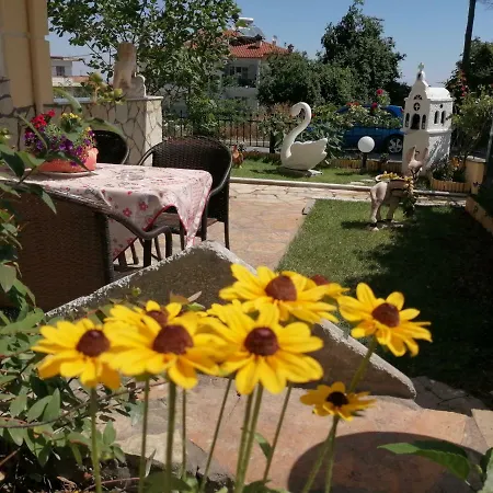 Swan's Garden Olympus Luxury