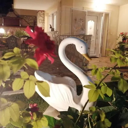 Apartment Swan's Garden Olympus Luxury *